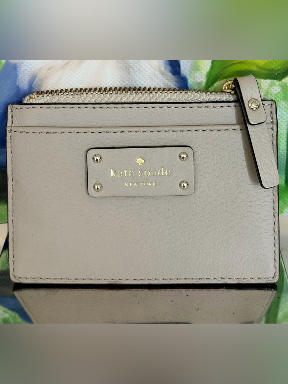 Kate Spade Gray Leather Zip Card Holder with Gold Logo